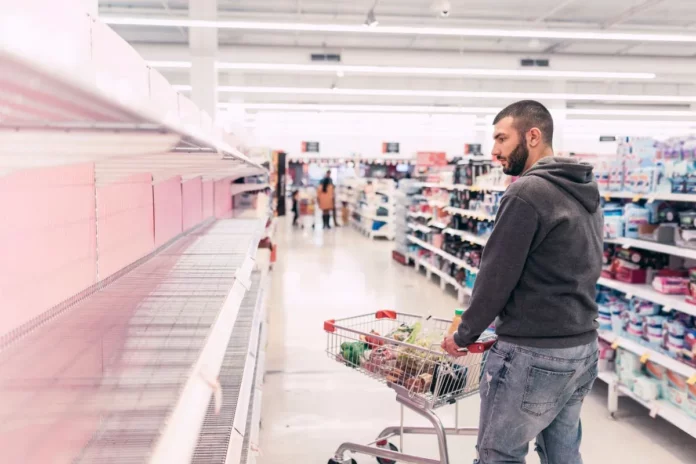 Walmart Raise the Hourly Pay of Employees to Above $17.50