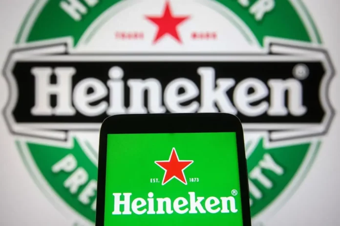 Heineken Shares Slump as 2023 Guidance Cut