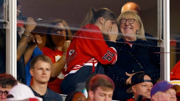 Taylor Swift and Donna Kelce at Chiefs Game