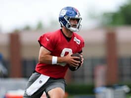 Daniel Jones Progressing Well After ACL Tear